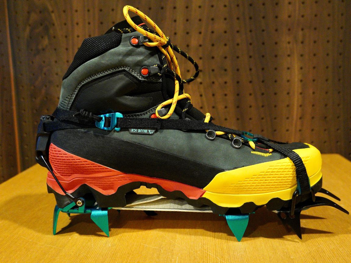 足元の軽量化に効く‼ 超軽量コンパクトな本格アイゼン【ブルーアイス