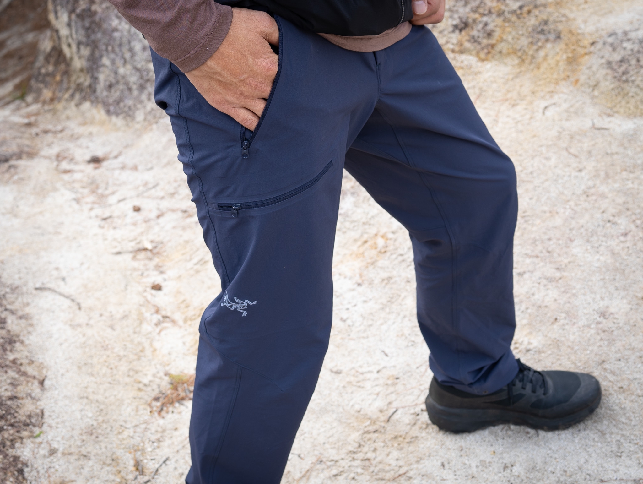 ARC'TERYX】至極のマルチパーパスパンツ。2024春夏のガンマ