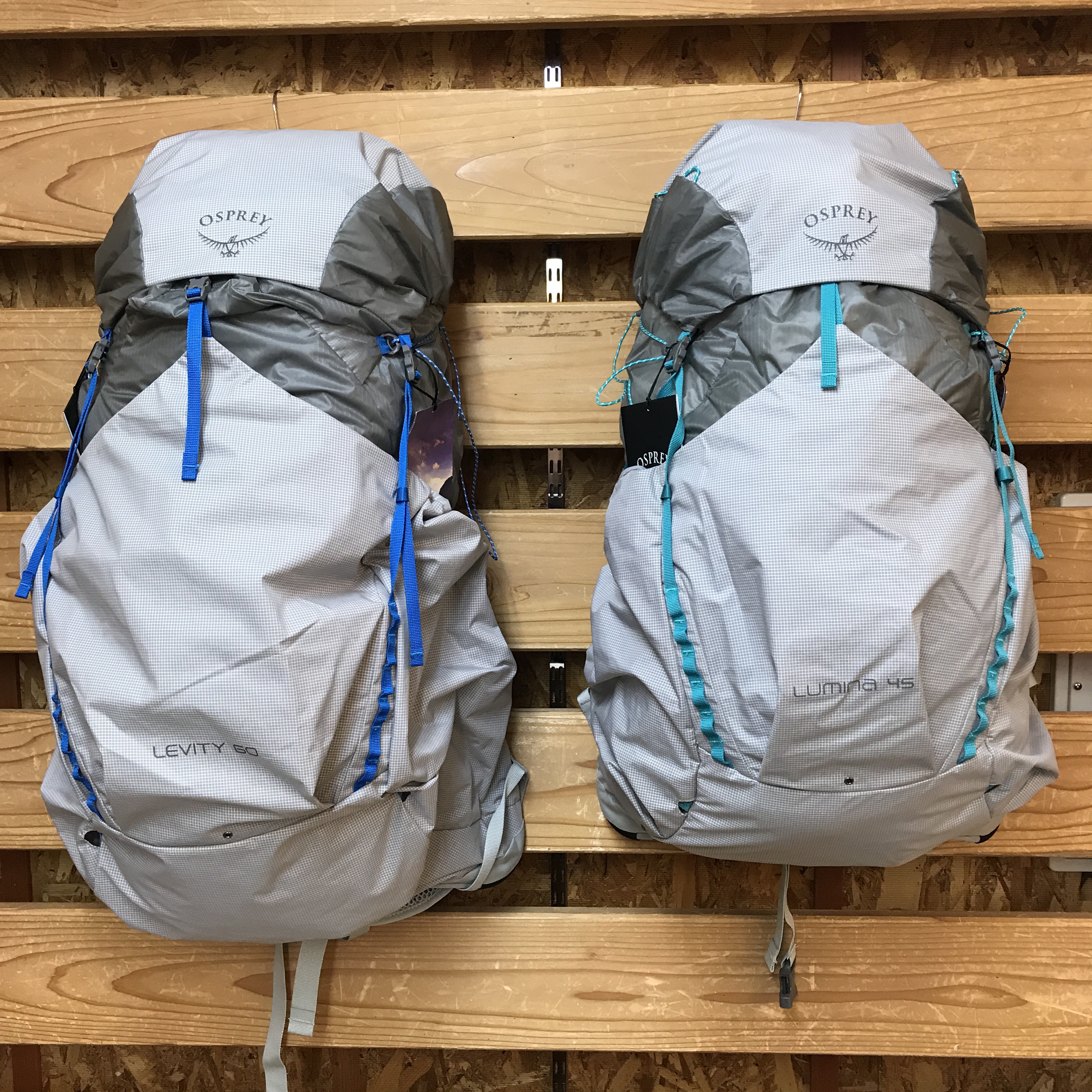 低価NEW】 OSPREY オスプレー レヴィティ 45 OS50342 バックパック