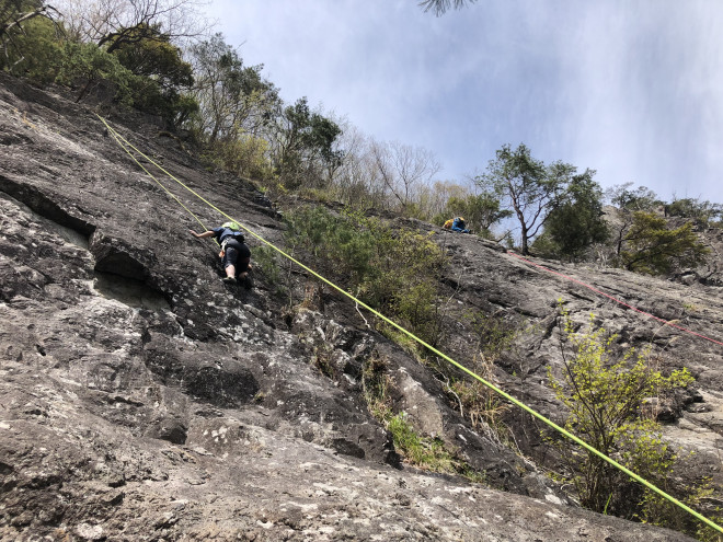 19 5 3 外岩クライミング講習 やっぱり外岩は気持ちがいい Outing Products Elk