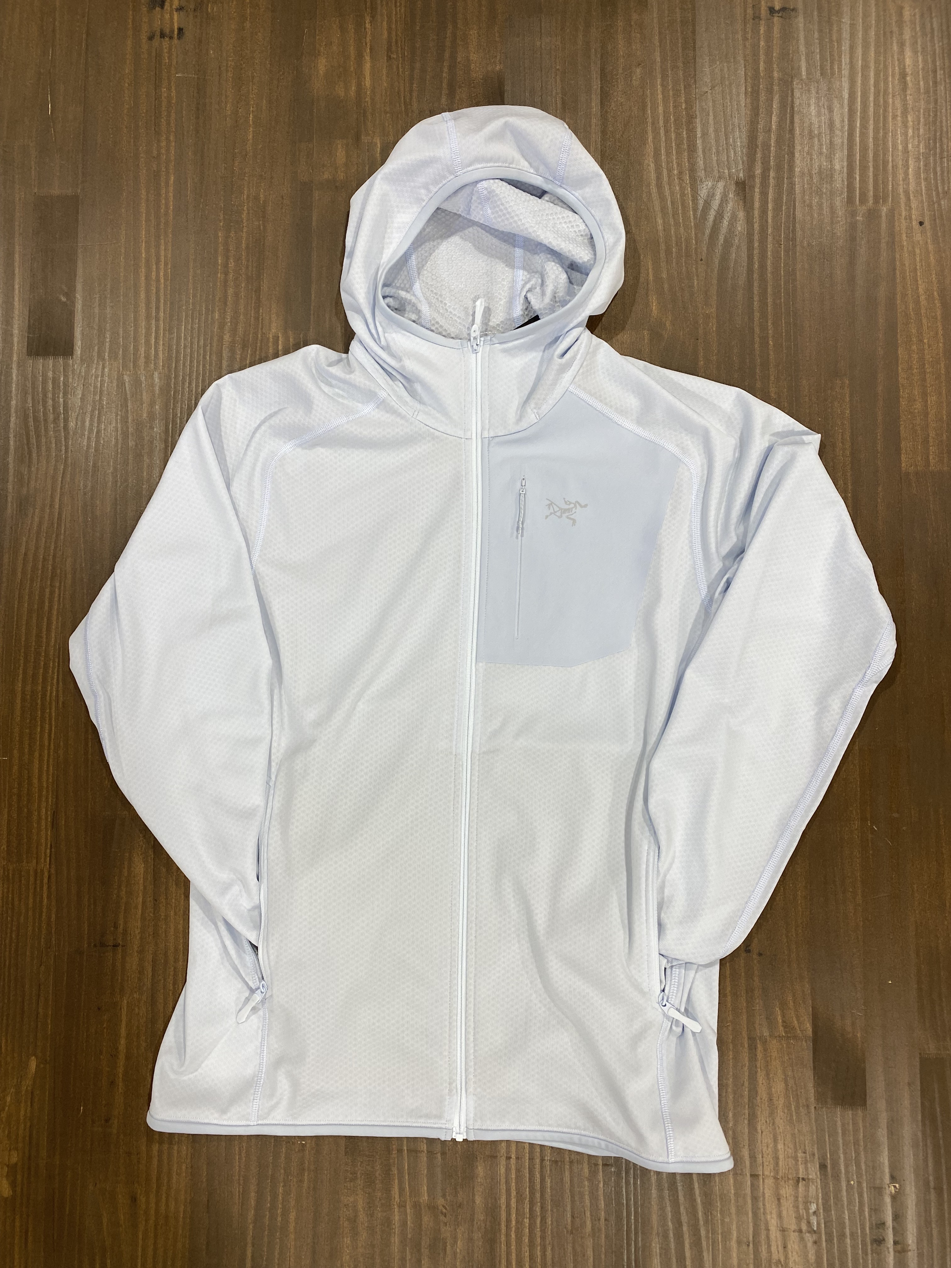 ARC'TERYX】生まれ変わった万能ミッドレイヤー。新次元のデルタ