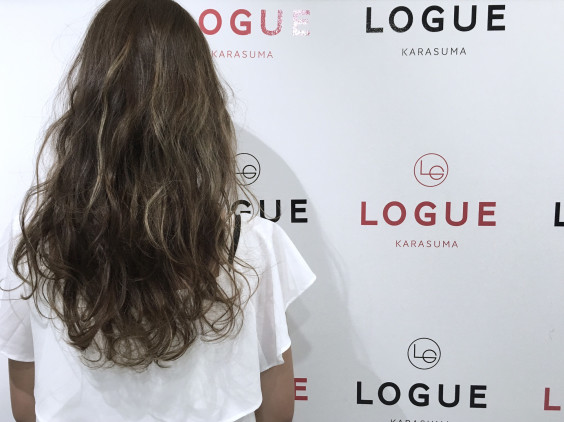外国人風イルミナブルーグレージュハイライト Logue Karasuma 外国人風イルミナブルーグレージュハイライト Logue Karasuma