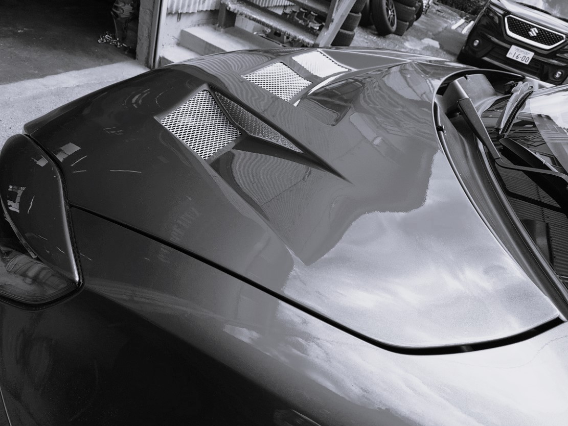 エアロボンネット（FRP） 黒サフ塗装 for ZC33S 送料：6,600円