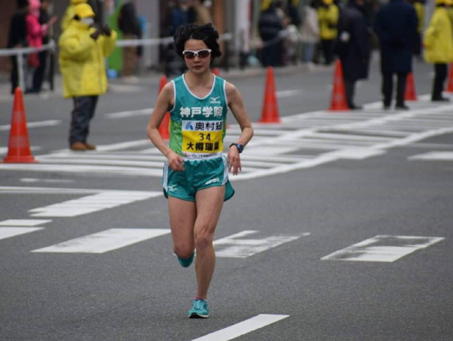 大阪国際女子マラソン 神戸学院大学女子駅伝競走部の部員が好走 神戸学院大学同窓会 大阪府支部 広報グループ