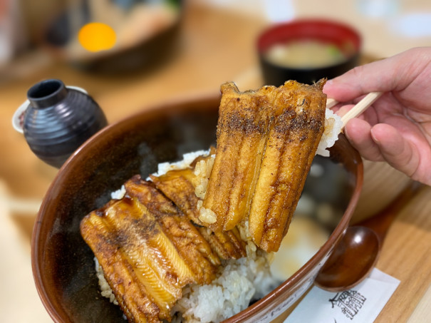 焼がきのはやし さんの あなごめし レンタルきもの みやじま小町 公式 世界遺産 宮島で着物 浴衣をレンタルして観光を100倍楽しもう 宮島で着物 浴衣体験 七五三 フォトウェディング