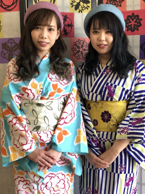 知らないお客様同士が仲良くなるお店 レンタルきもの みやじま小町 公式 Kimono Rental Miyajima Komachi 世界遺産 宮島 広島で着物 浴衣をレンタルして 観光を100倍楽しもう 宮島で着物 浴衣体験