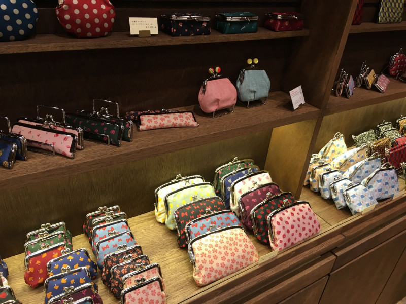 がまぐち専門店「 ぽっちり 宮島店」 OPEN | レンタルきもの みやじま