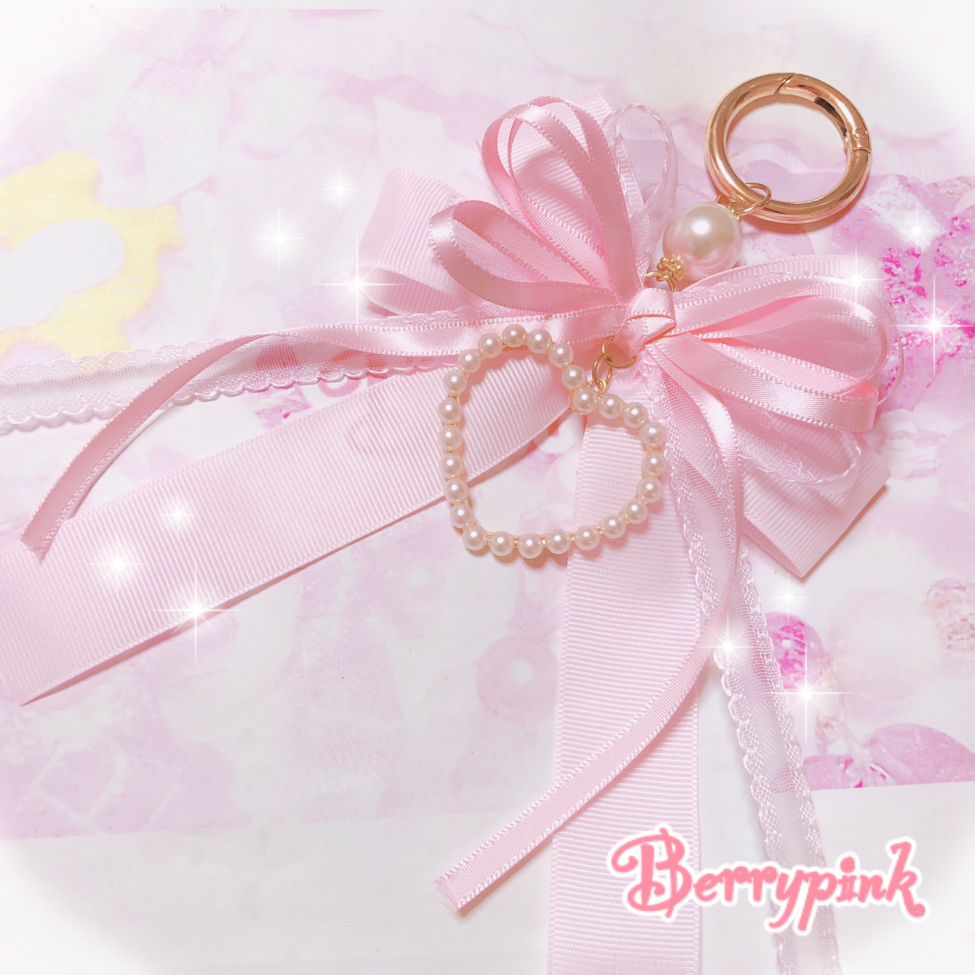 Berrypink♡量産型ハートパールとピンクリボンのバッグチャーム