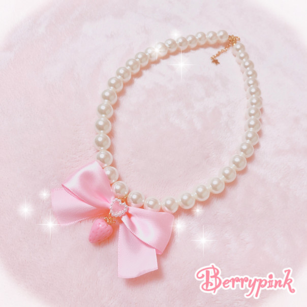 苺とリボンのパールネックレス Berrypink ベリーピンク