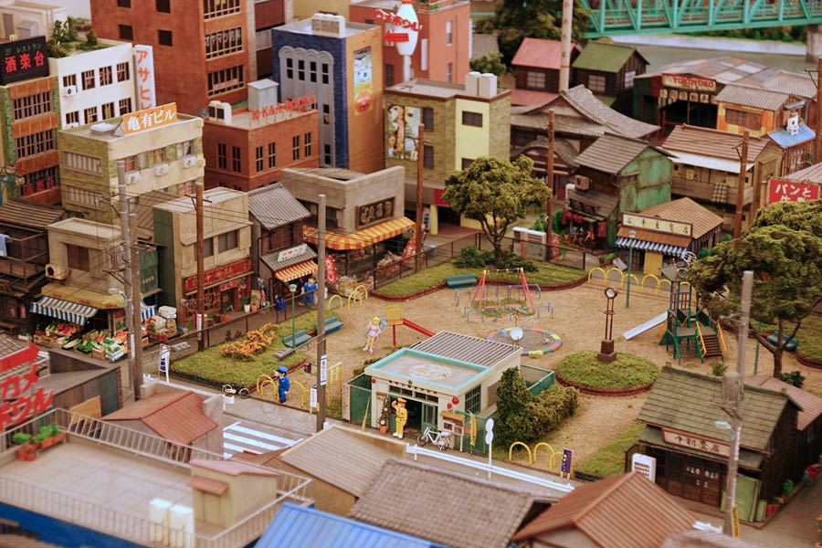 こちら葛飾区亀有公園前派出所 ミニチュア | Miniature of a manga