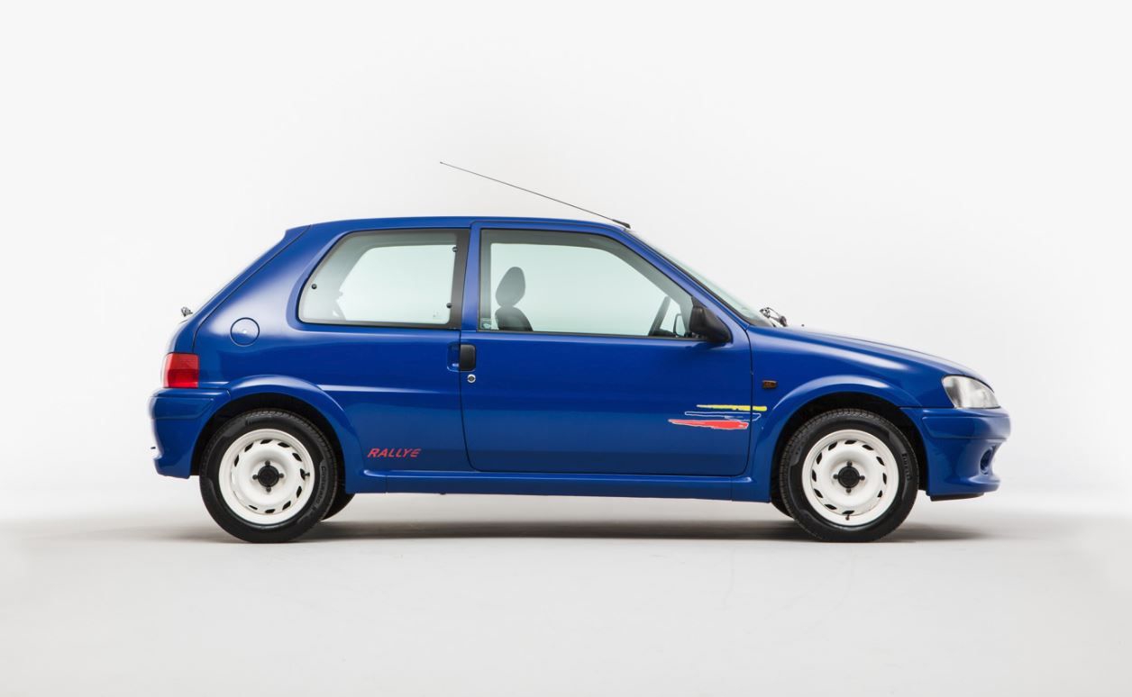 フランスから来た生粋ホットハッチ｜漫画「オーバーレブ！」を支えた