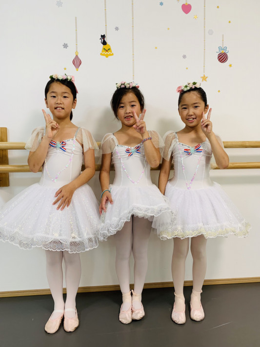 9月8日地元の敬老会で Mk Ballet バレエ教室 9月8日地元の敬老会で Mk Ballet バレエ教室