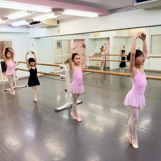 クラス紹介 Balletstudio Colza クラス紹介 Balletstudio Colza