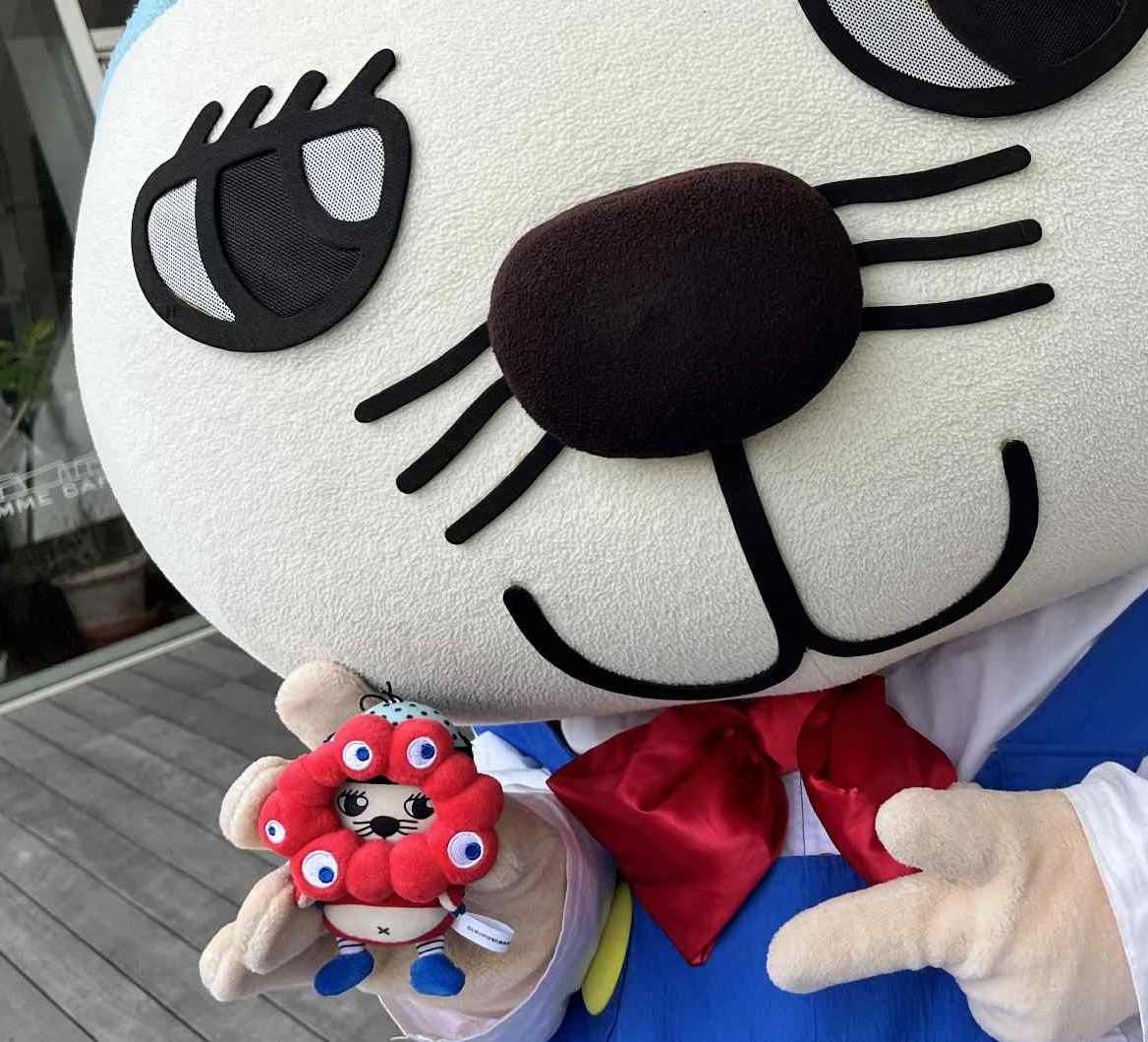 b04a45437cebf337753e6ec963572d