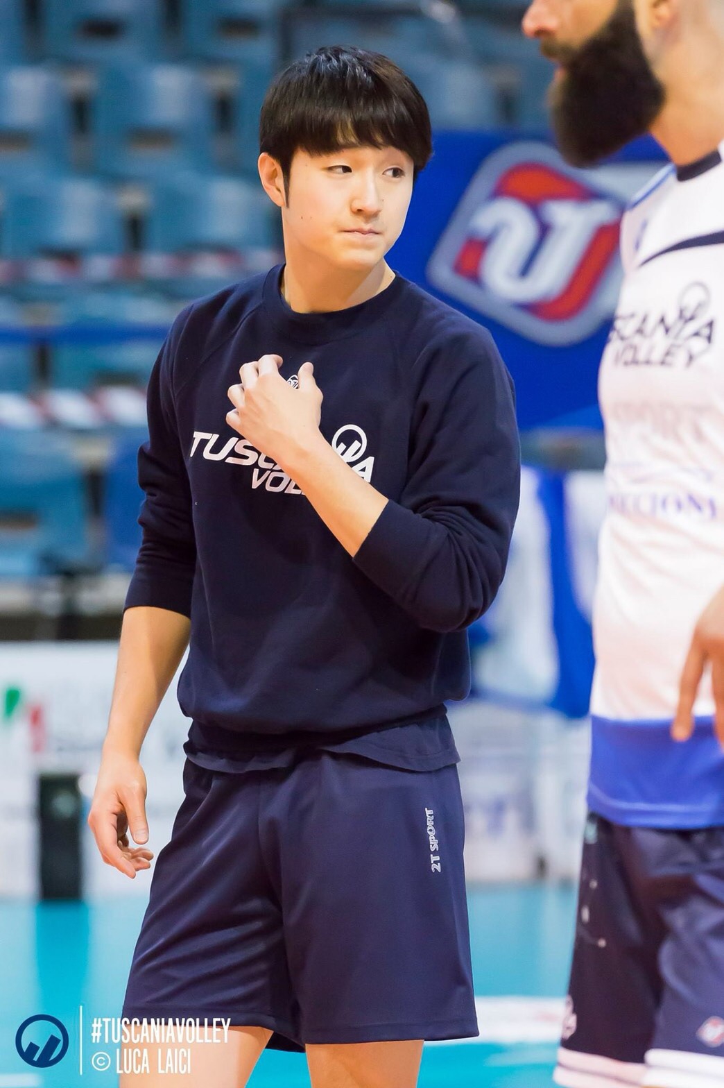 中央大学 バレーボールシャツ 21 中央大学 バレーボールシャツ 21