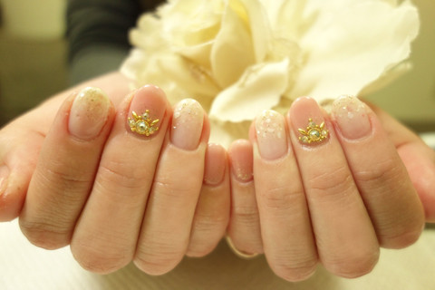 オフィスカラーのエスニックネイル 青梅市ネイルサロン Nailsalon Mousse