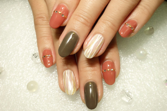 ニュアンスラインネイル 青梅市ネイルサロン Nailsalon Mousse