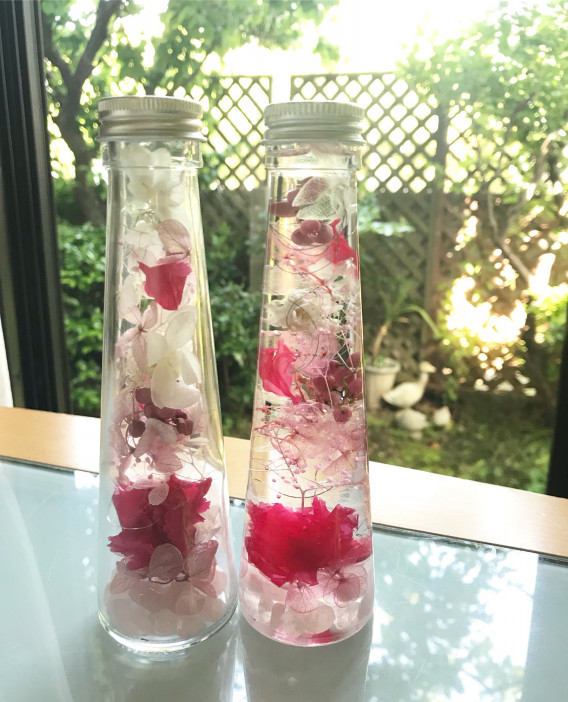 ハーバリウムオイルを入れる前と後 Amor アモル