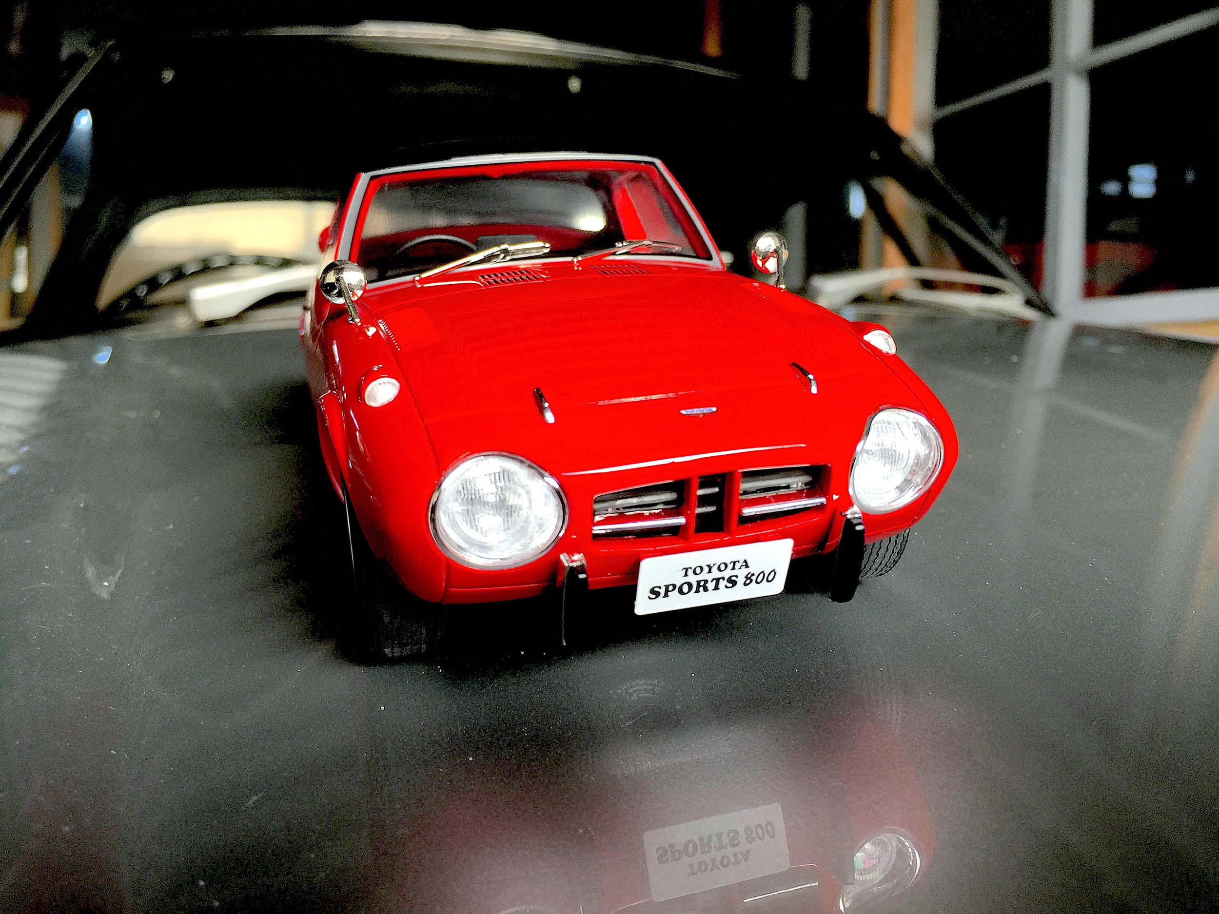 KYOSHO 1/18 samuraiシリーズ トヨタ スポーツ 800レッド