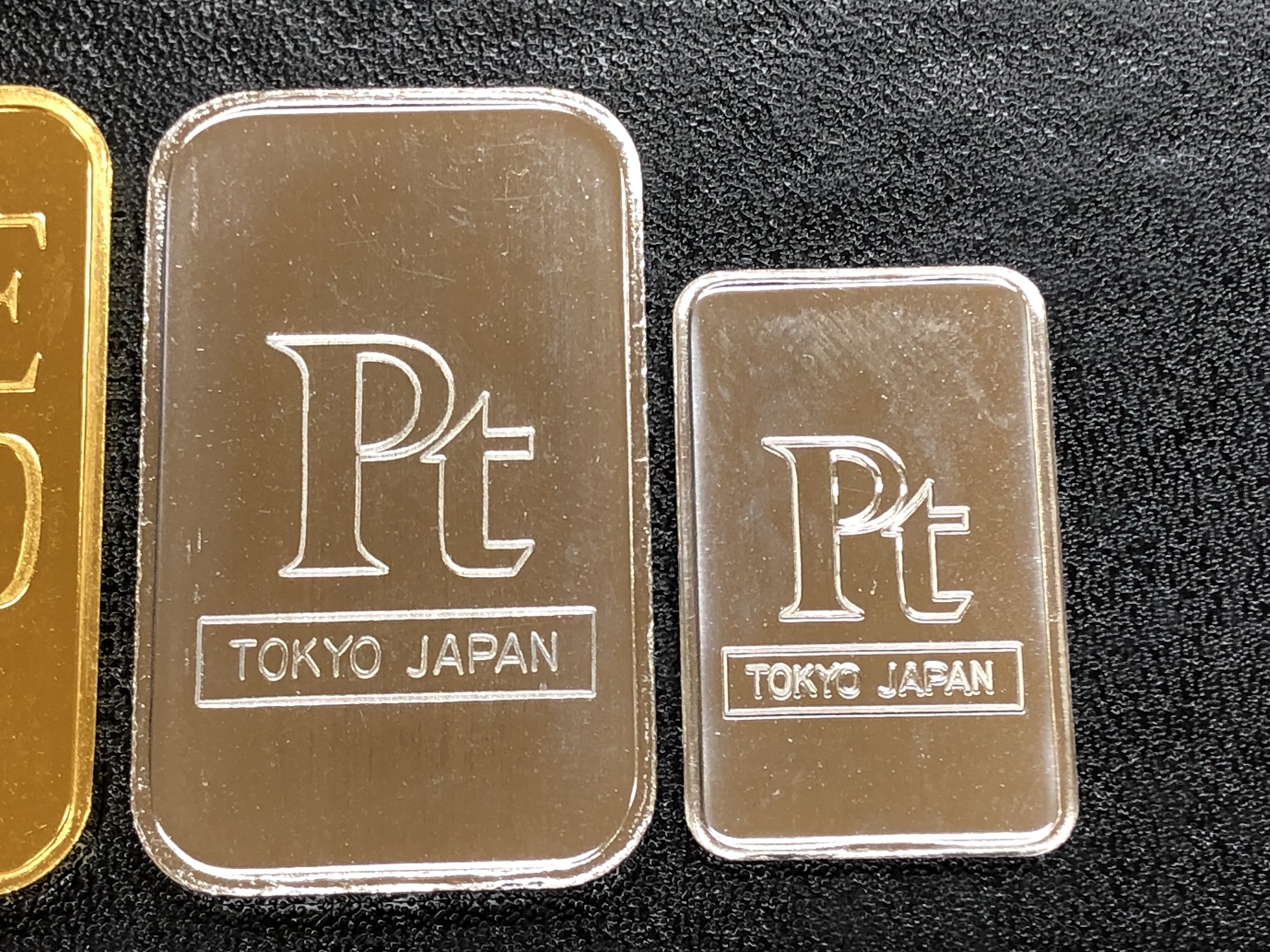 田中貴金属様の金、プラチナインゴットをお買取させていただきました