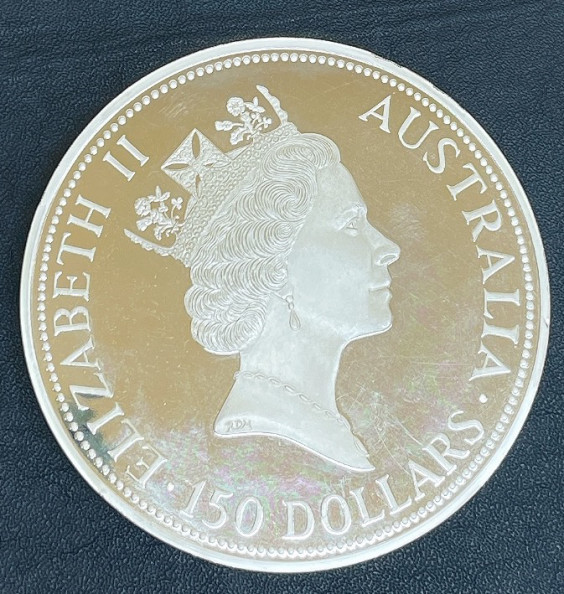 オーストラリア カワセミ150ドル銀貨 1キロ(1kg)お買取させていただき 