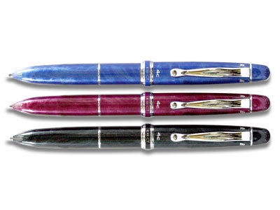 PILOT 3+1 EXECT BLACK&RED 多機能ペン PILOT 3+1 EXECT BLACK&RED 多機能ペン