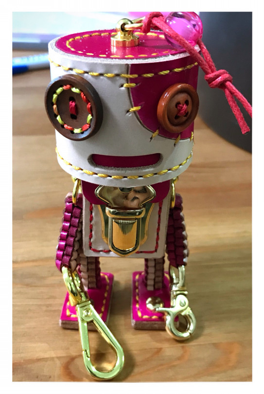 革ロボとわたし 革楽屋 悠彩