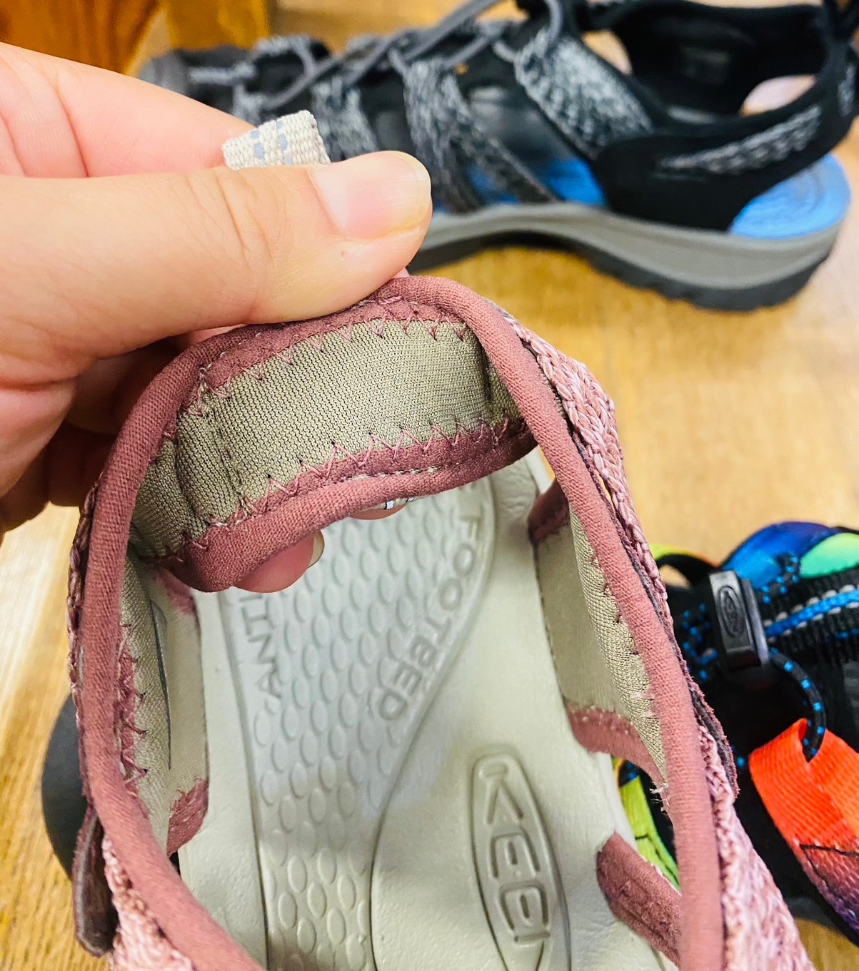 KEEN キーン ウィスパー スポーツサンダル ウォータープルーフ 26.0㎝ キーン 水場でも大活躍するシンプルで使いやすい水陸両用定番