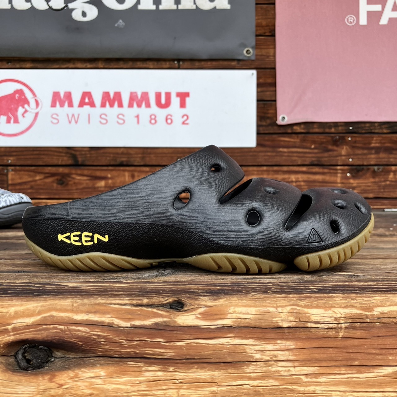 KEEN リピーター率No1！ド定番サンダルのヨギが各カラー揃い