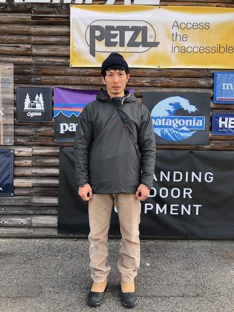 アクシーズクイン低山専門ブランド 凌 停滞時におススメのウール綿の  