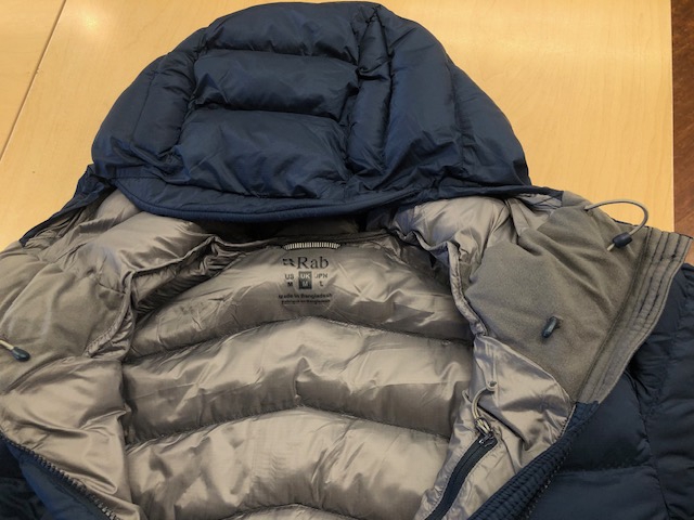 ラブ 2024年秋冬新作 雪山からクライミングから普段着から極寒の初詣