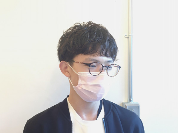メンズパーマ 千種区本山駅徒歩1分のヘアサロン Tie ティエ くせ毛をいかしたショート ボブが人気の美容室