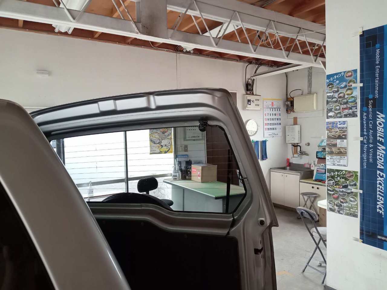 三菱 パジェロミニ　 純正品 リヤコーナーガード ネジ付き　未使用品 三菱 - 三菱純正オプション パジェロ用背面スキー・スノボーキャリアの