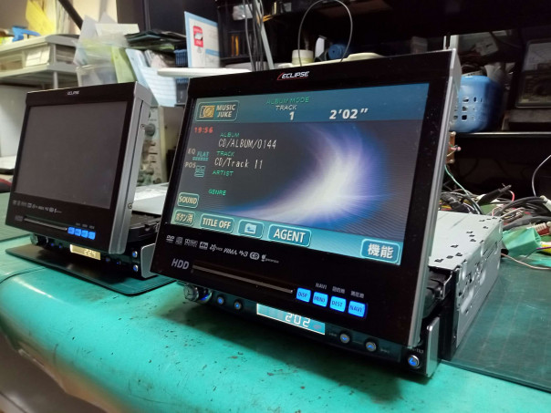 AVN075HD、故障、分解、修理。タッチパネル不具合、モニター開閉時異音 