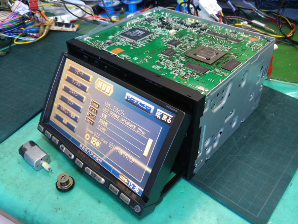 NVA-HD7306、HS306-A、故障、分解、修理。モニター開かず、CD/DVD 