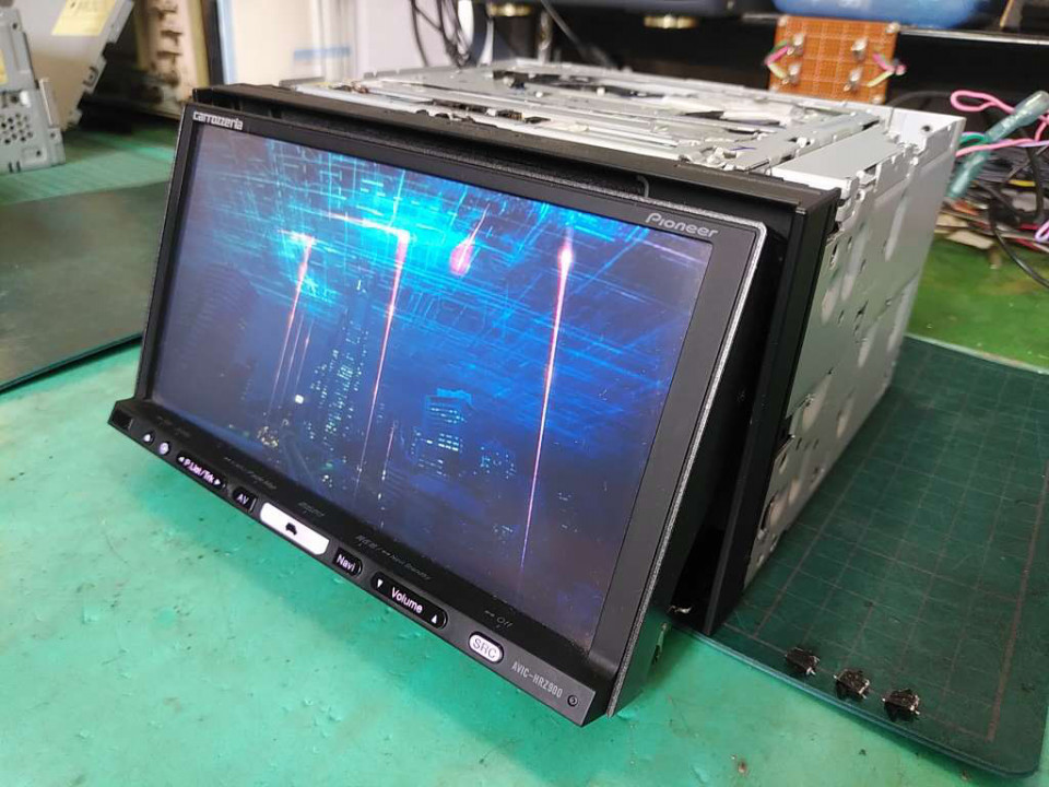 必見！Carrozzeria カーナビ AVIC-HRZ900 閉め切り