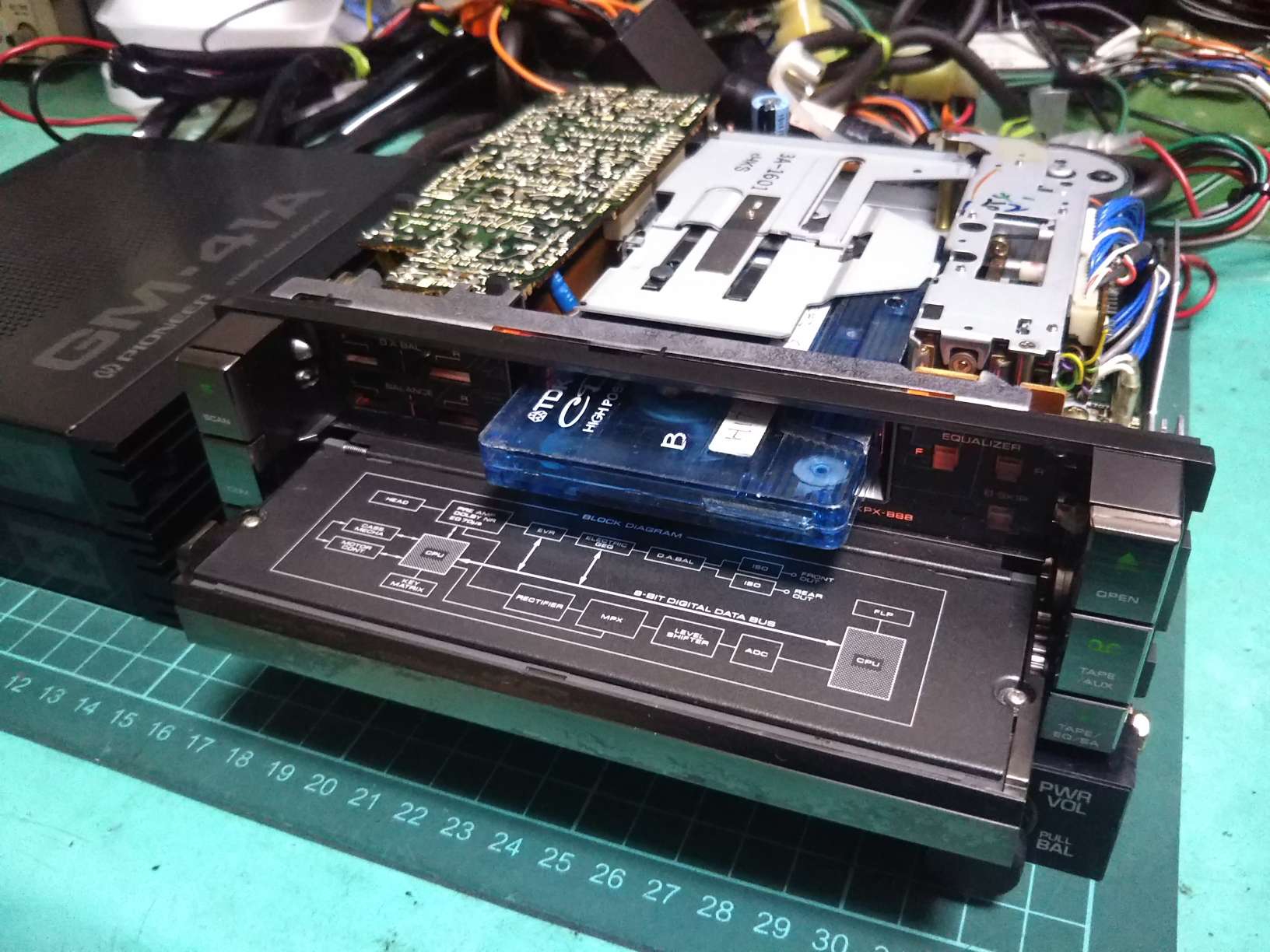 【着後レビューで 送料無料】 KPX-888（1986年モデル）、故障、分解、修理。カセットテープ カーナビ