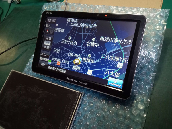 CN-G1100VD、故障、分解、修理。タッチパネルの表面が剥離しタッチ不良 