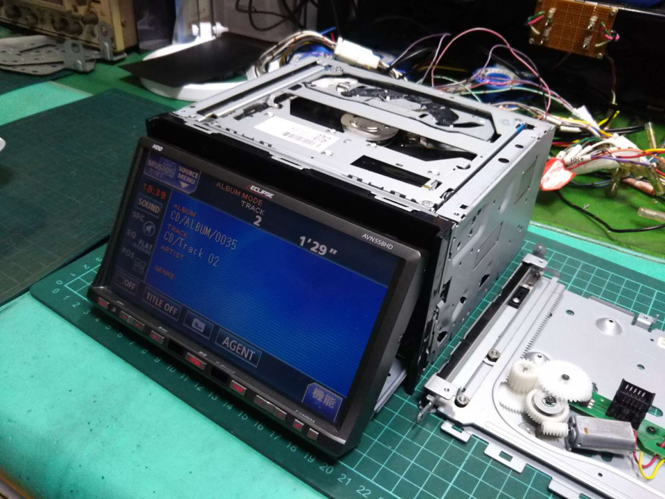 AVN558HD、135001-65400141、故障、分解、修理。モニタークローズ不良 