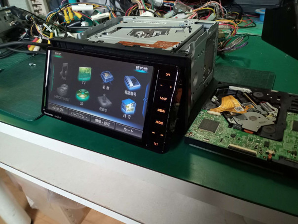 CN-RZ743WZA、故障、分解、修理。DVD/CDディスク時々再生不具合。静岡 