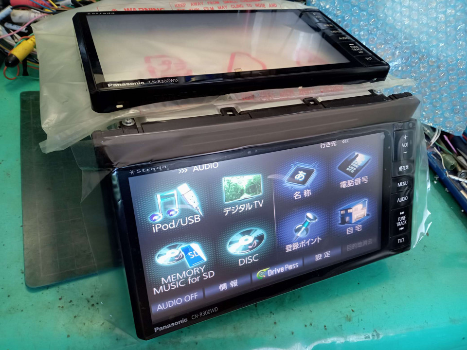 801 完 パナソニック CN-R300WD