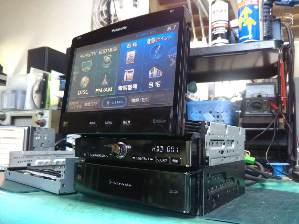 パナソニック ストラーダ モニター HDD付き（CN-HX1000D、故障、分解 