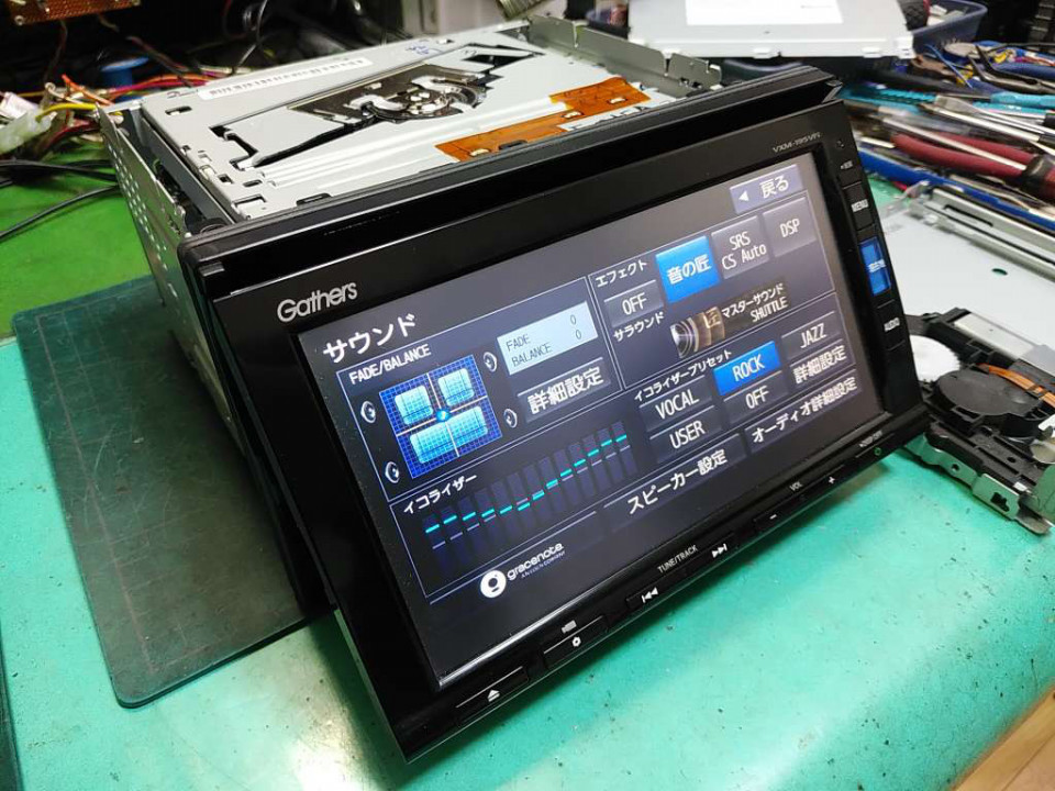 CN-SHY8J0CJ、VXM-195VFi、故障、分解、修理。モニター開閉不具合、異 