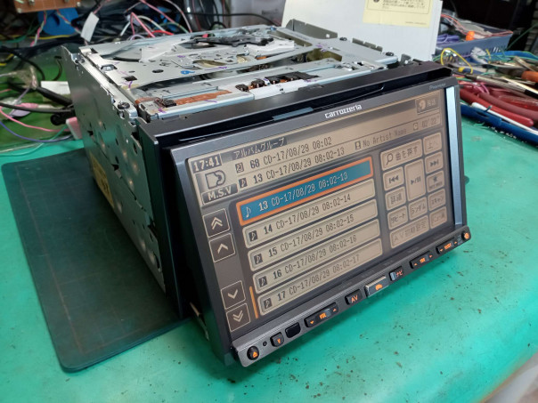 AVIC-HRZ88、故障、分解、修理。モニター開閉不良。青森県八戸市。市販 