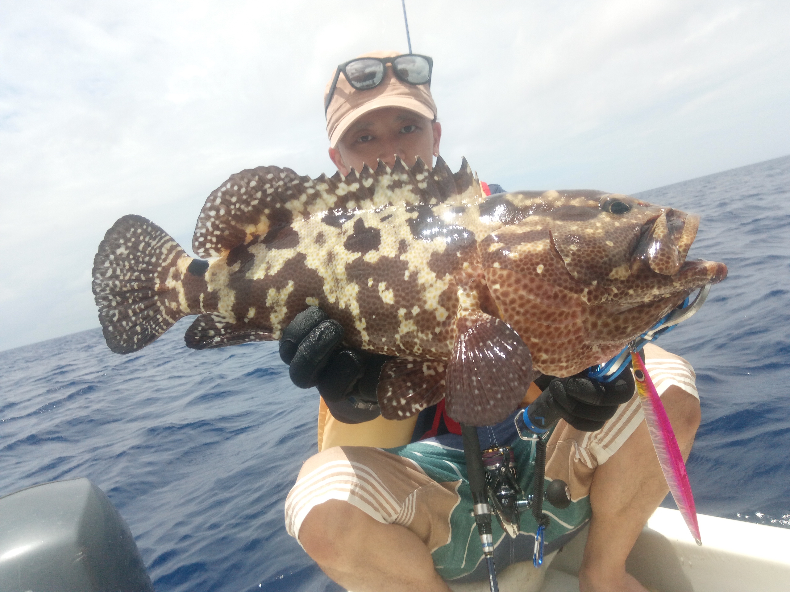 料金 コース 石垣島 釣り フィッシングボート 遊漁船 雄猫 釣り船