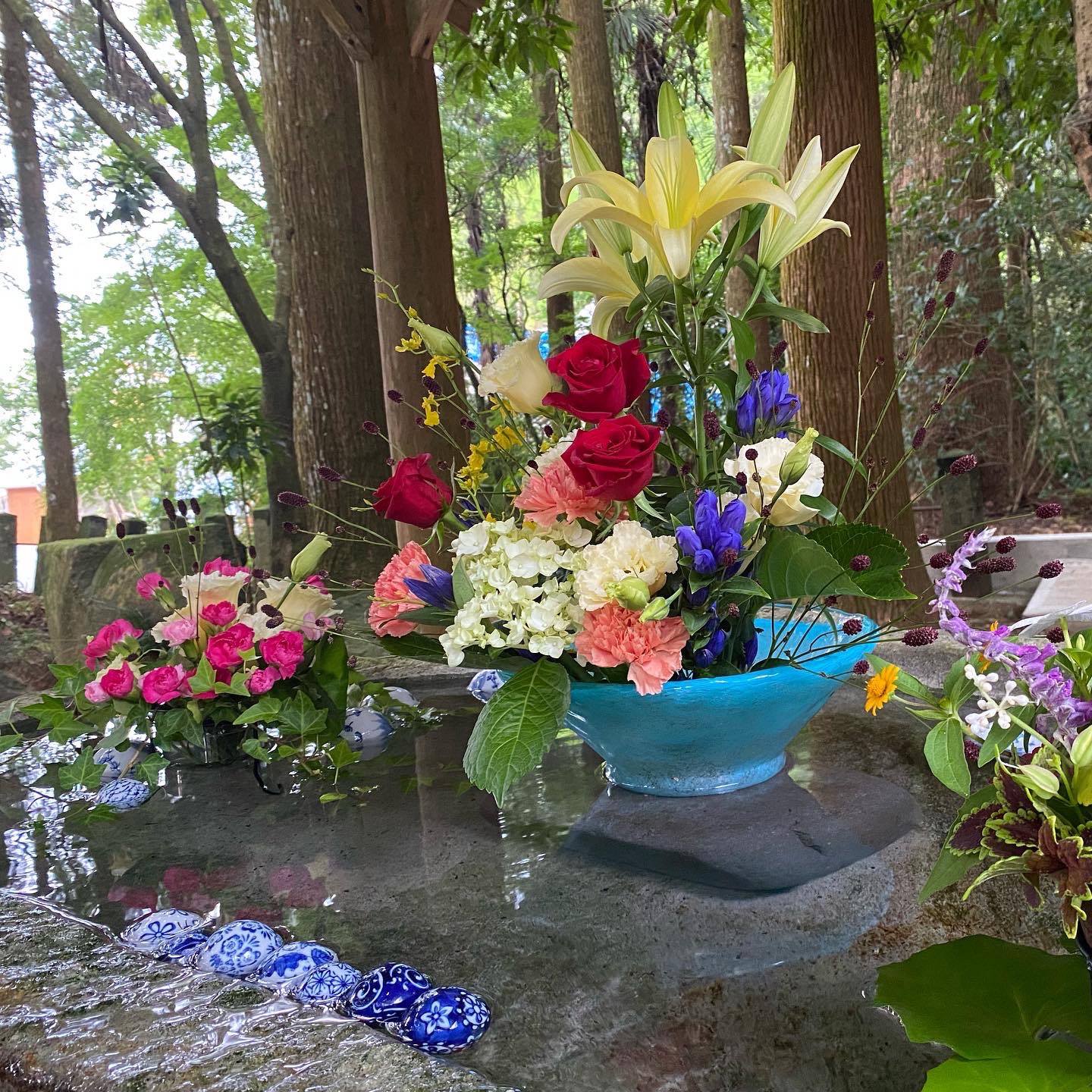 彦嶽宮 花手水のご案内🌸 | 彦嶽宮(ひこたけぐう)
