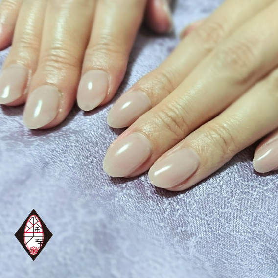 深爪さん ちび爪さん 二枚爪さん 噛み癖さん いらっしゃい 自爪を削らない札幌のネイルサロン爪塗屋