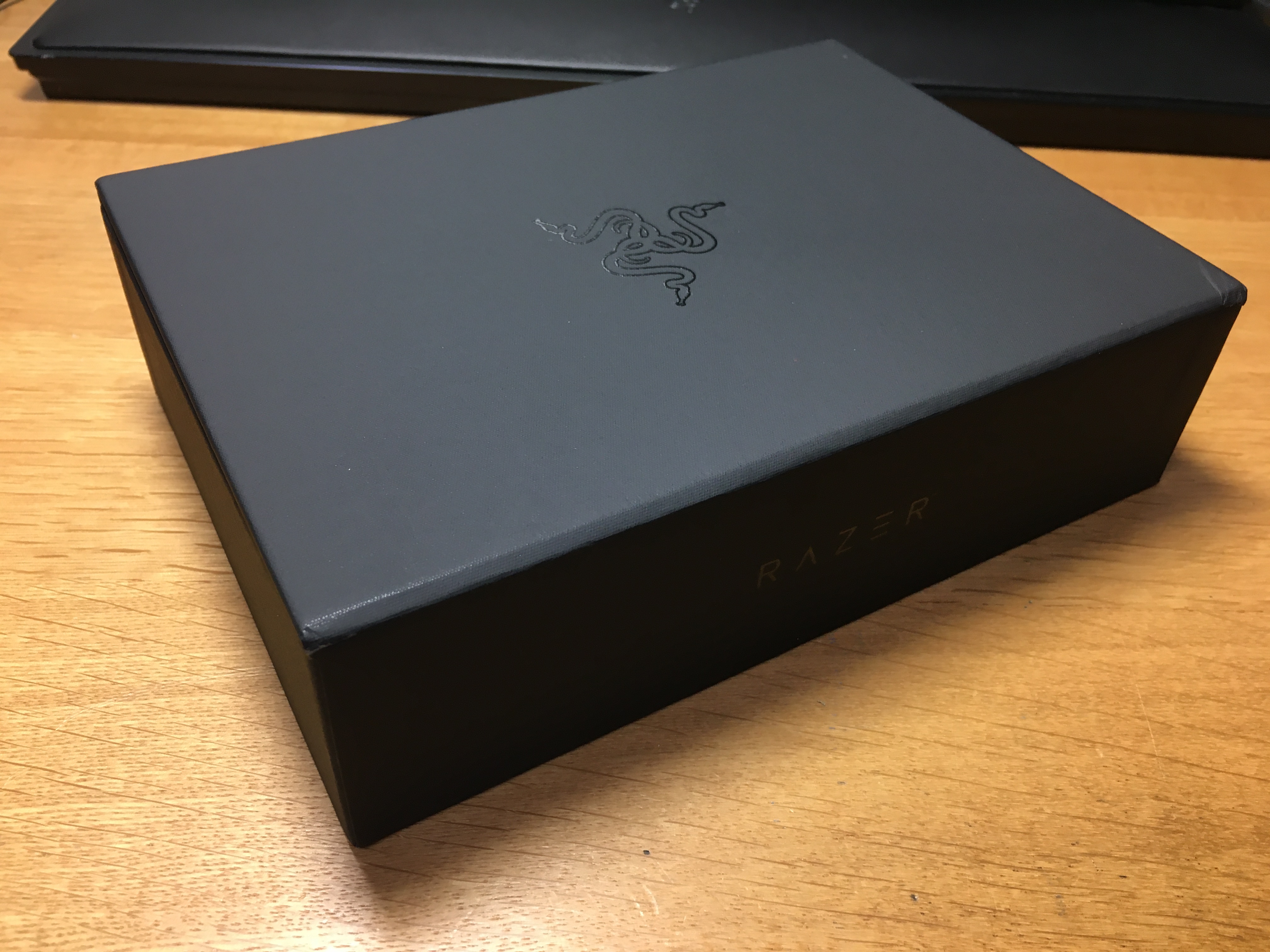 Razer Phone 2を買ったので日本で使えるのか等ちょっとしたレビュー