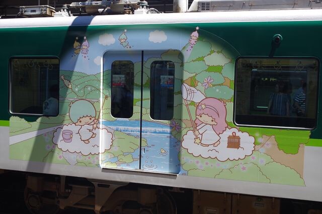 京阪 キキラララッピング電車 とも S Ownd
