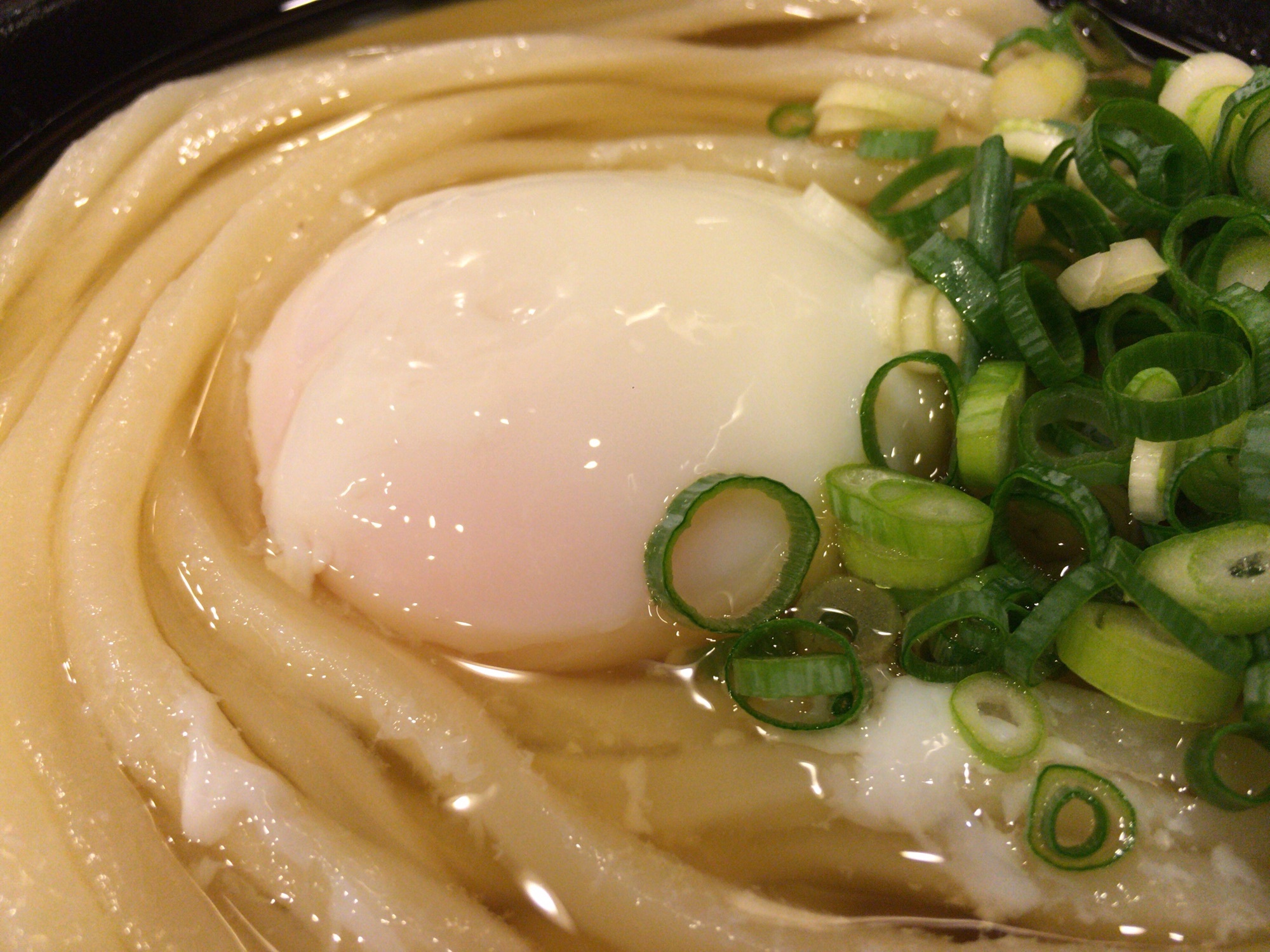 温玉うどん様 なか卯】こだわり卵の「釜玉うどん」全時間帯で販売！明太子や